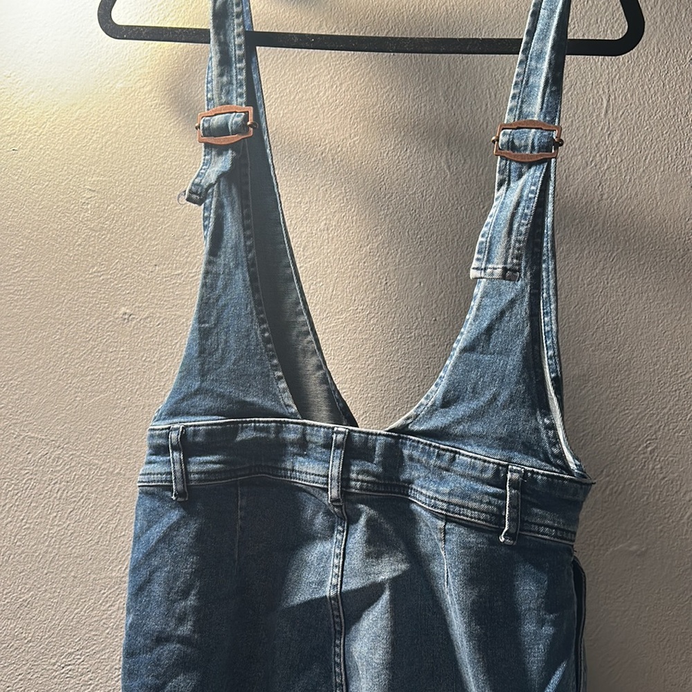 FREE PEOPLE OVERALLS - Picture 4 of 5